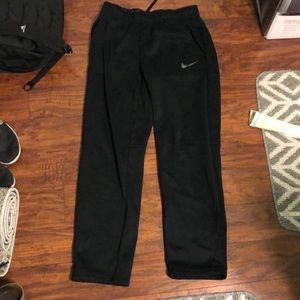 Nike sweatpants size medium